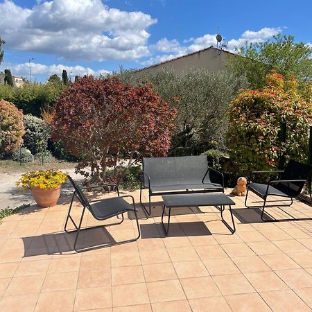Studio Charmant Avec Terrasse Lançon-Provence Kültér fotó