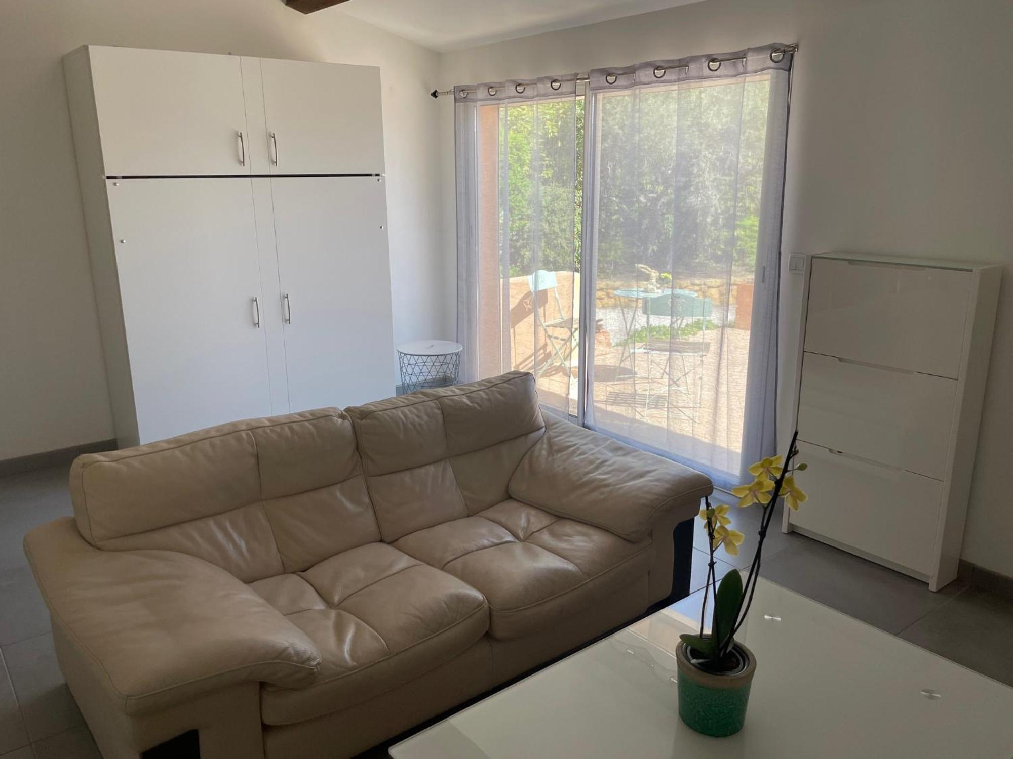 Studio Charmant Avec Terrasse Lançon-Provence Kültér fotó